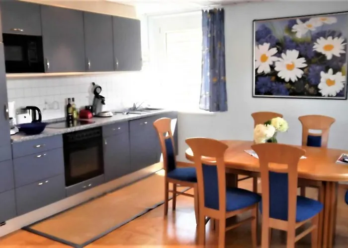 Galerie Ueber Den Gaerten Daire *