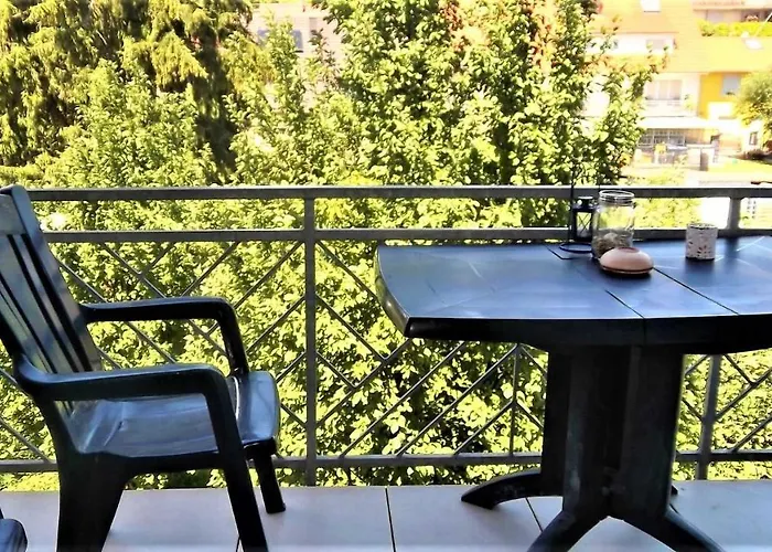 Galerie Ueber Den Gaerten Daire